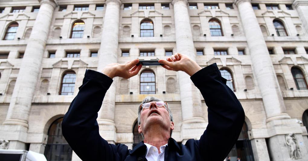 Le Borse chiudono la settimana in rialzo. A Piazza Affari 0 3